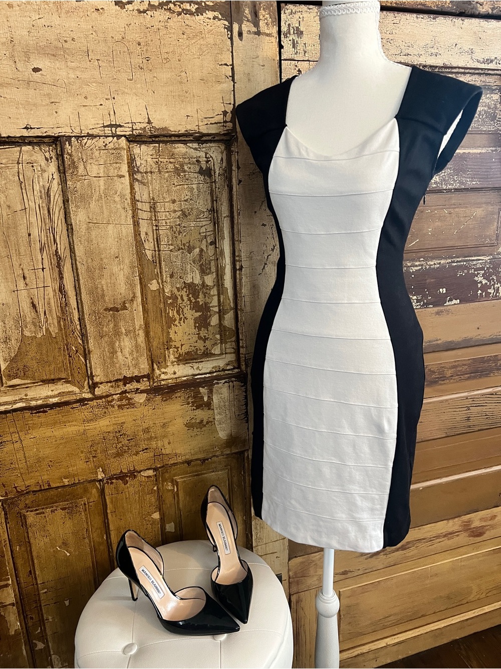 Express Colorblock Bodycon Dress | Black White | Side Zip | Size 4